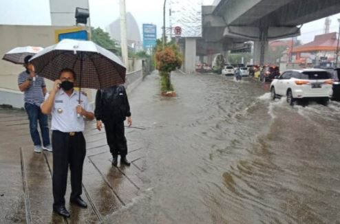 banjir danny pomanto