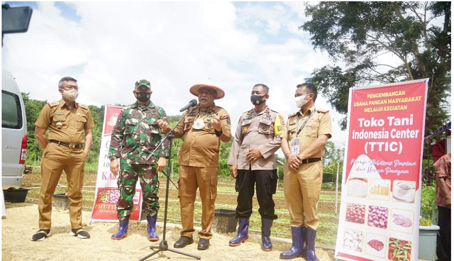 Bupati Fashar Puji Inovasi Kadis Ketapang Bone