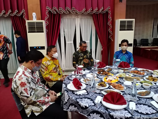 Wakil Bupati Soppeng Hadiri Rapat Koordinasi di Makassar, Bahas Percepatan Vaksinasi