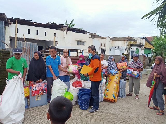 Angin Puting Beliung Landa Kabupaten Takalar