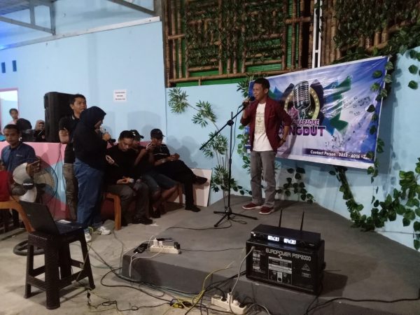 Sekcam Bontosikuyu Buka Acara Lomba Karaoke Dangdut di Binangasombaya