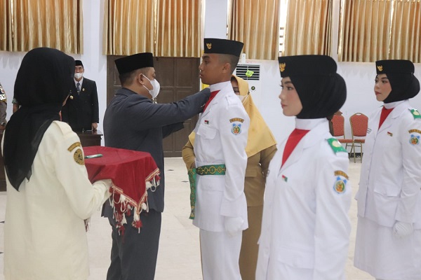 Pasukan Paskibraka Selayar Dikukuhkan, 8 Orang Siap Kibarkan Bendera Pusaka