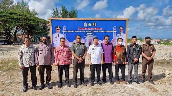 Ketua DPRD Selayar Hadiri Peletakan Batu Pertama Masjid Agung Raya