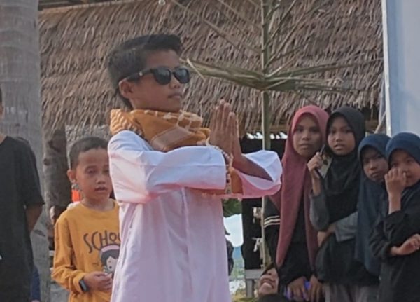 Satria Prayata Siswa SDI 62 Benteng Juara 1 Fashion Show Muslim Anak di Pesta Rakyat 2022 Selayar