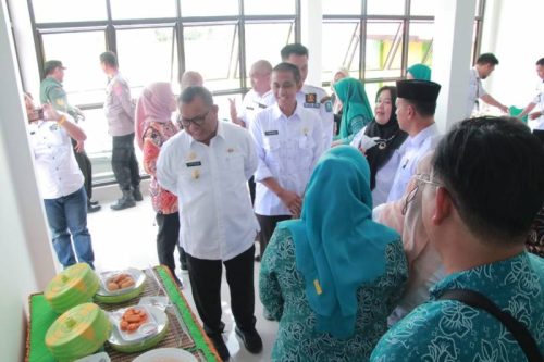 Wakil Bupati Soppeng, Ir. Lutfi Halide melaunching Dapur Sehat