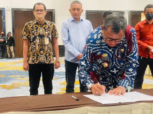 Wabup Soppeng Hadiri Rapat Optimalisasi Penyerapan Gabah di Makassar