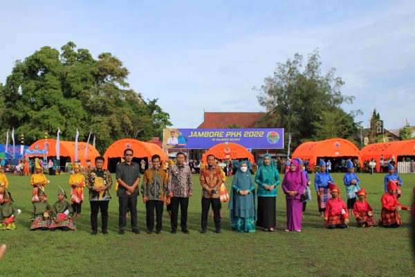 Ketua DPRD Kepulauan Selayar Menghadiri Pembukaan Jambore di Lapangan Pemuda Benteng