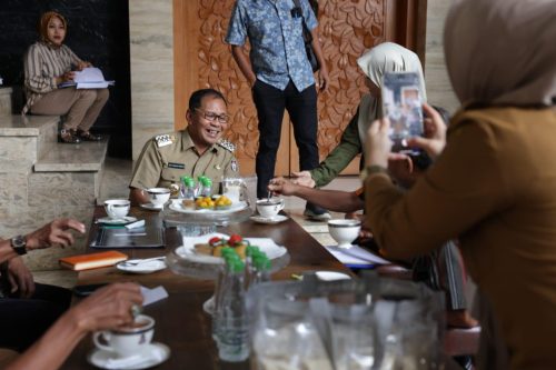 Wali Kota Danny Harap Pengurus Baru Studi Teater Tambora Jadi Wadah Pendidikan Seni Generasi Muda Makassar