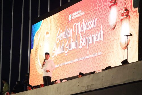 Ribuan Warga Makassar Antusias Ikuti Gerakan Salat Subuh Berjamaah di Anjungan City Of Makassar