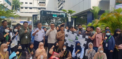 Wabup Saiful Arif Lepas 360 Mahasiswa Mudik Gratis