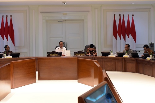 Jokowi Pimpin Rapat Terbatas, bahas Pelanggaran HAM