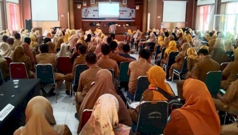 Guru di Soppeng Ikuti Bimtek Penulisan dan Publikasi Karya Tulis Ilmiah