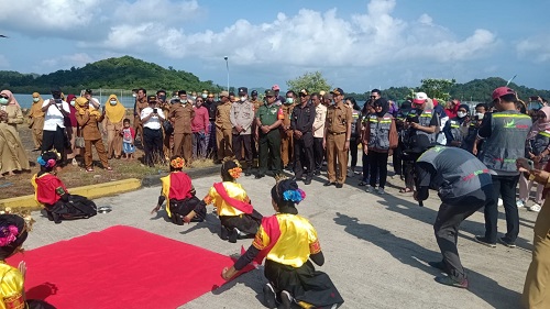 Bupati Selayar Buka Baksos Dochtor Share Rumah Sakit Apung DR. Lie Dharmawan II di Jampea