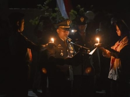 Apel Kehormatan dan Renungan Suci yang di Gelar Dini Hari di Taman Makam Pahlawan Barugaia Dihadiri Pejabat Selayar