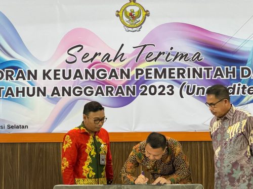 Ketua DPRD Selayar Hadiri Penyerahan LKPD Pemda Selayar Tahun 2023 kepada BPK RI Sulsel