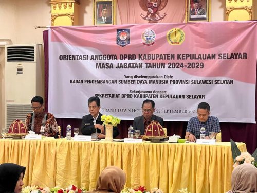 Wabup Selayar Buka Orientasi Anggota DPRD di Makassar